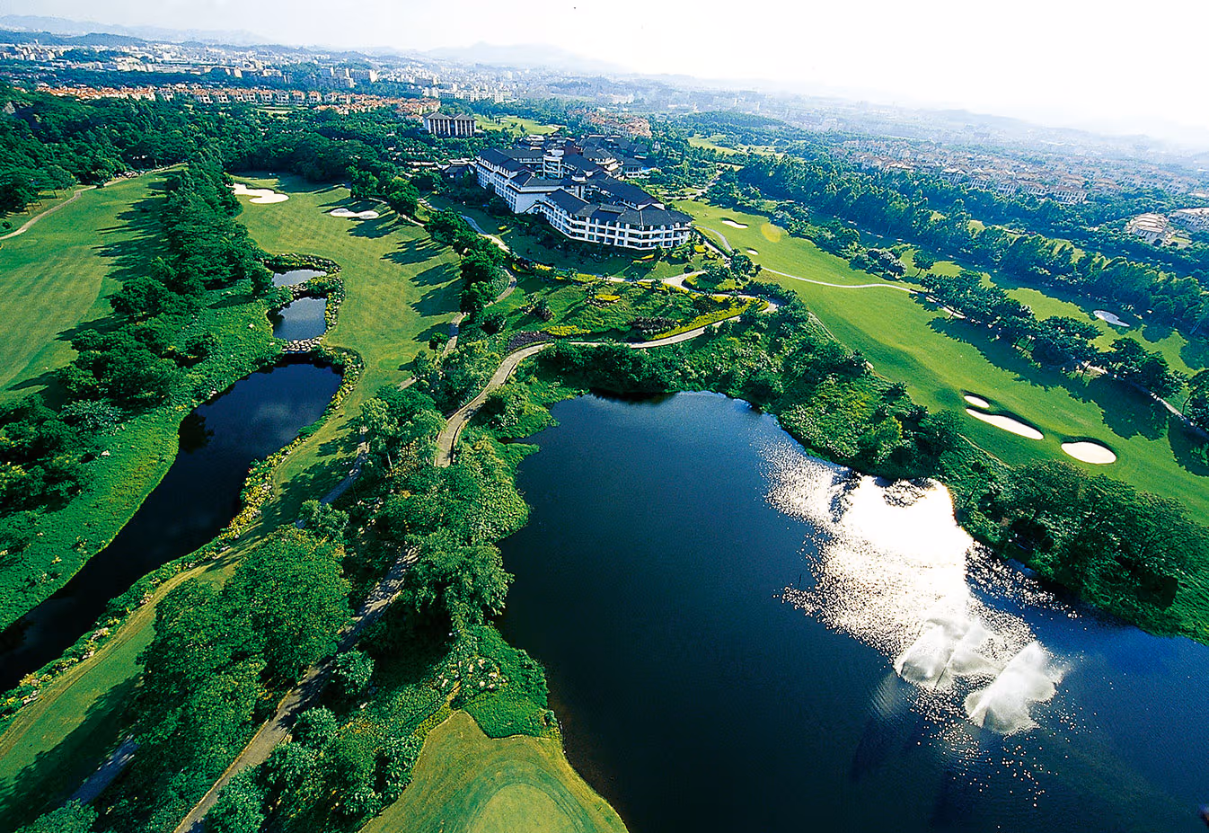 Курорт Мишен Хиллс