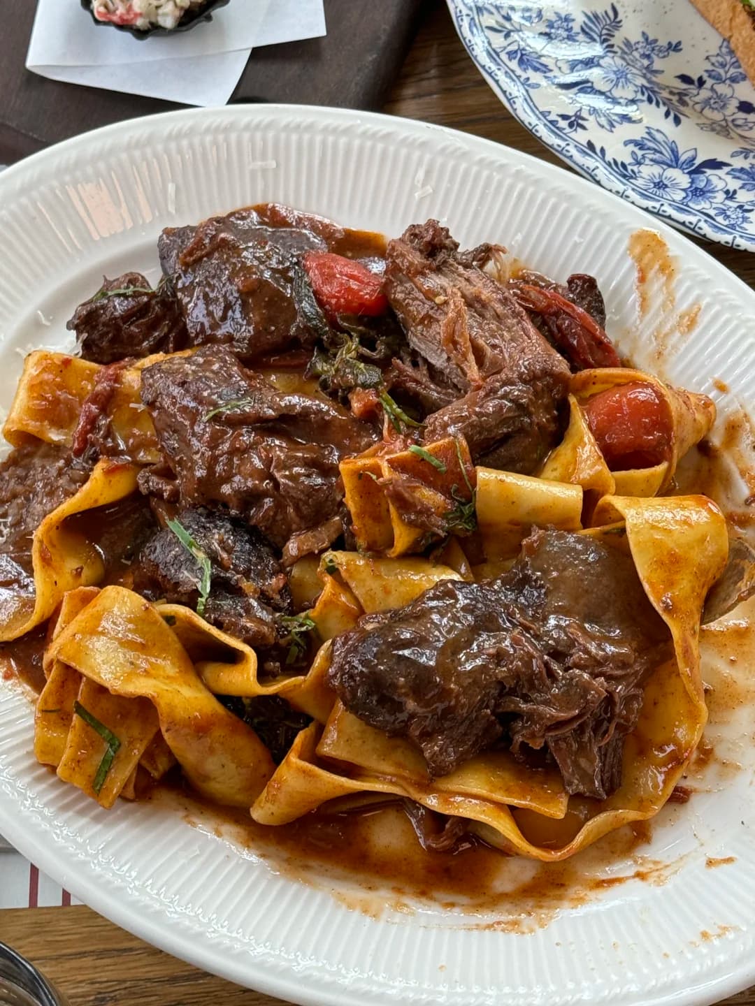 Ontdek 10 verborgen schatten van de Shanghai-keuken: een heerlijke reis met vrienden